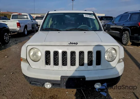 2014 Jeep Patriot Sport из США, поврежденный, VIN 1C4NJPBA8ED720695